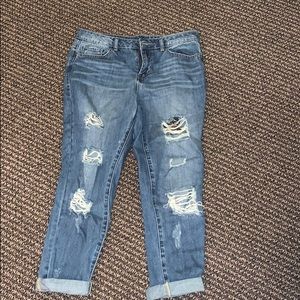 Distressed boyfriend jeans